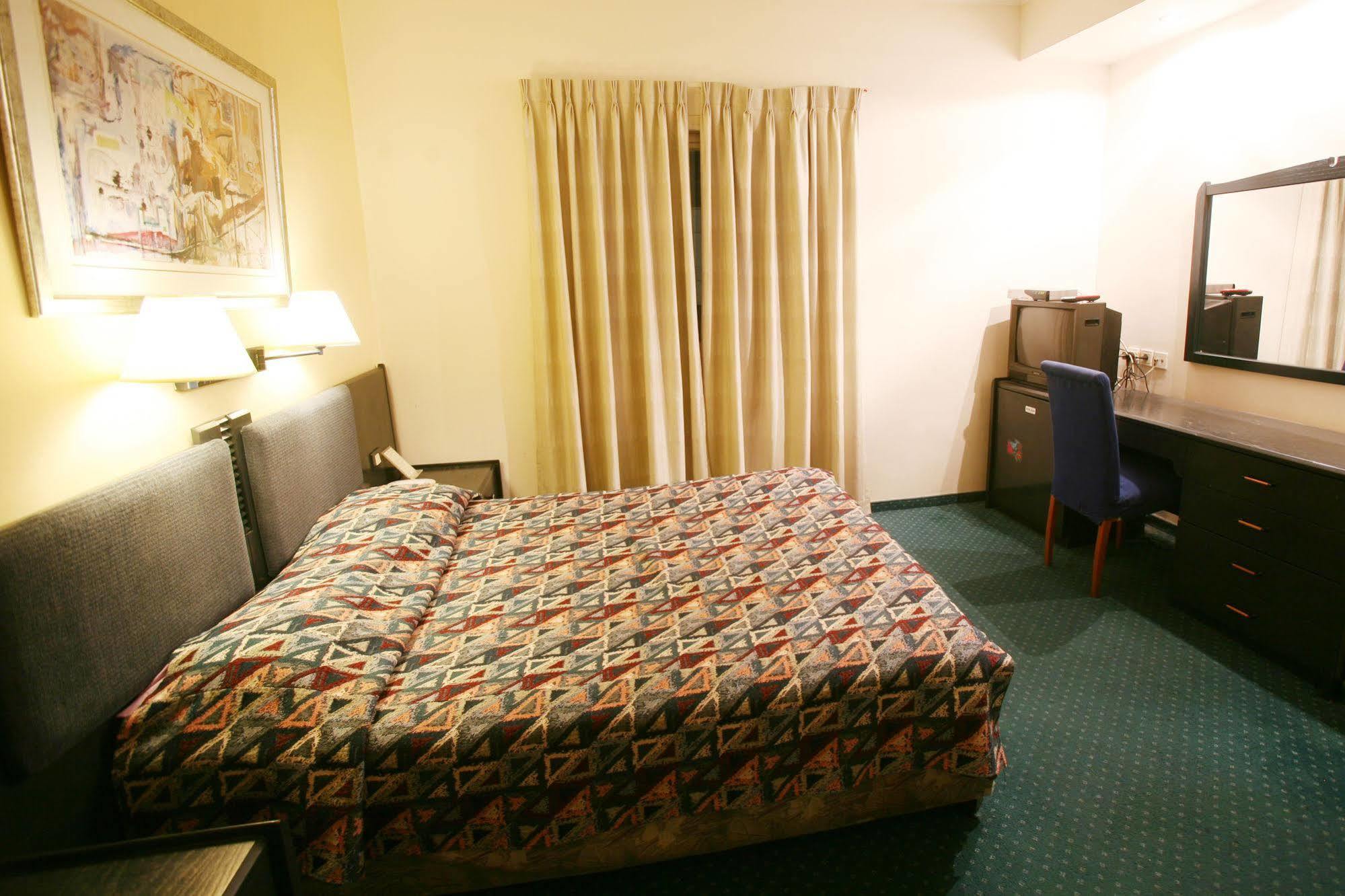 Imperial Hotel 3*